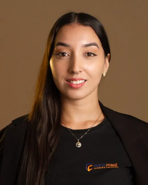 Maria Eduarda, especialista em seguros de pessoa na Costa Ferrê